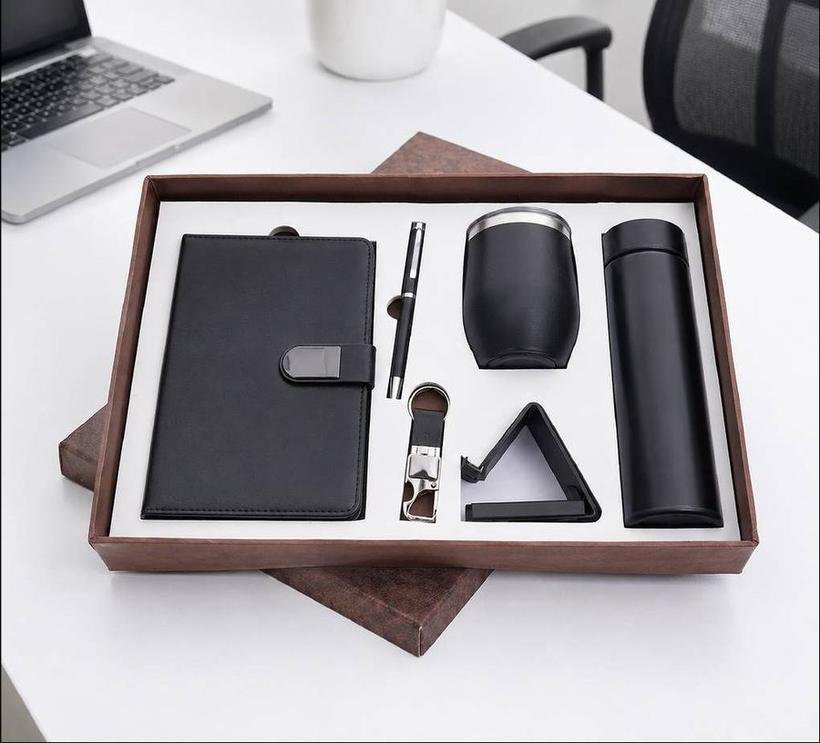 6-in-1 Gift Set with Mug & Mobile Stand