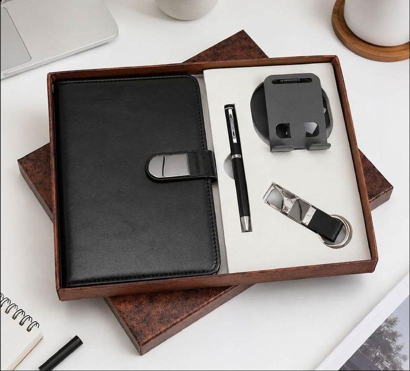 4-in-1 Magnetic Notebook Executive Set