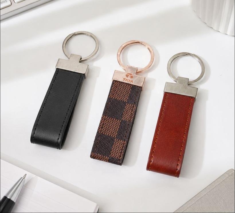 Classic Leather Loop Keychain